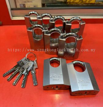 Master key system padlock 