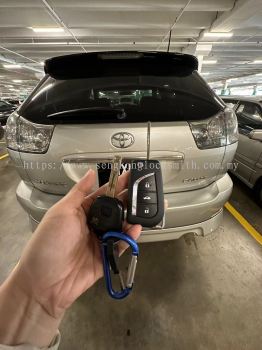 duplicate Toyota car key control