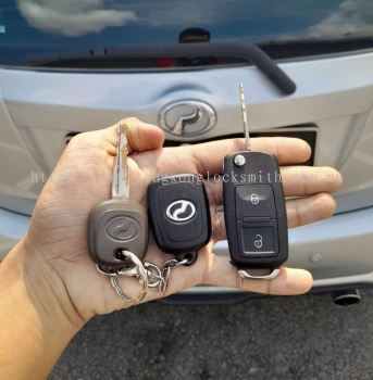 duplicate Perodua Myvi Perodua Alza car key with remote control 