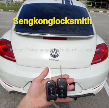 duplicate Volkswagen beetle car key controller 