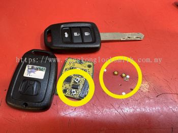 repair Honda car key controller 