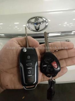 duplicate Toyota car key controller 