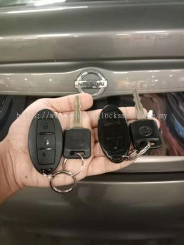 duplicate Nissan car key controller 