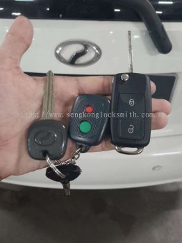 duplicate Perodua car key controller 