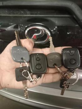 duplicate Perodua car key controller 