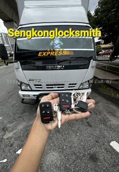 duplicate Isuzu lori key and remote control 