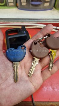 duplicate vespa motorcycle key 