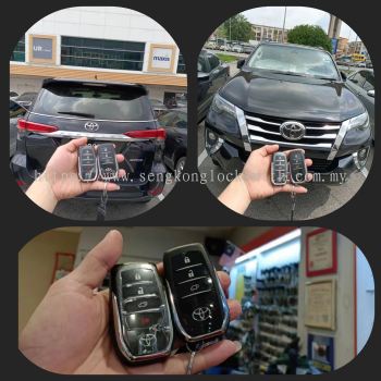 duplicate Toyota fortune car smart remote control 