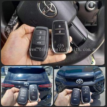 RM350 Duplicate Toyota Fortuner car keyless remote control