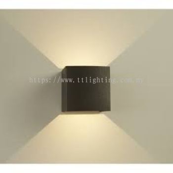 Square Outdoor Wall Light (Black)