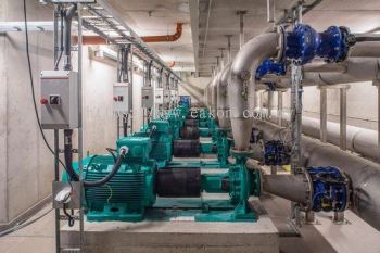 Chiller plant pump and motor installation