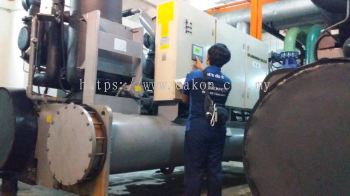 Turnkey chiller retrofitting services