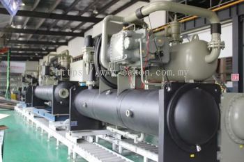 Water-cooled chiller energy efficiency upgrade