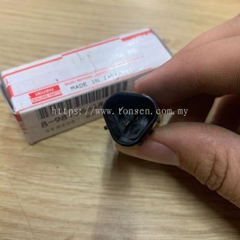 ZX200-3/SH210-5 4HK1 WATER TEMP SENSOR 