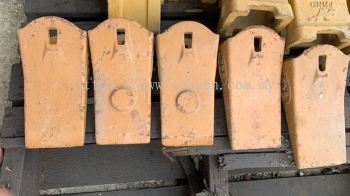 S35 BUCKET TEETH HITACHI ORI TYPE