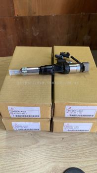 KOBELCO SK200-8 /SK250-8 J05E INJECTOR 