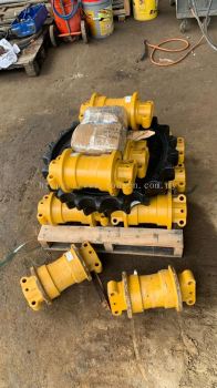 KOBELCO SK200-6 SPROCKET & BOTTOM ROLLER 