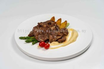 Grilled New Zealand Lamb Shoulder