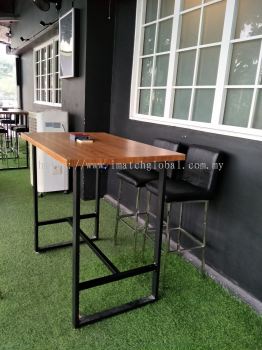 Bar Table and Stool