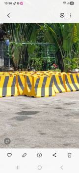New Jersey Road Barrier 