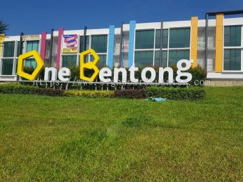 ONE BENTONG ALUMINIUM BIG 3D BOX UP LETTERING SIGNAGE AT PAHANG