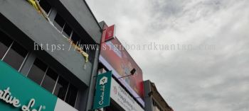 RED ONE BILLBOARD AT PAHANG KUANTAN 