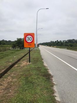 JKR ROAD STAND SIGNAGE SIGNBOARD AT KUANTAN PAHANG MALAYSIA 