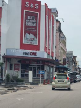 RED ONE GLASS WINDOW STICKER AT KUANTAN TAMAN INTAN 