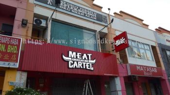 RESTIORAN MEAT CARTEL AMERICAN BBQ ALUMINIUM PANEL BASE WITH 3D LED FRONTLIT LOGO SIGNAGE AT KUANTAN