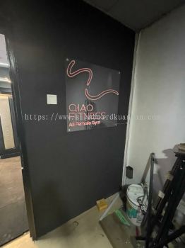 QIAO FITNESS INDOOR LED NEON SIGNAGE SIGNBOARD AT