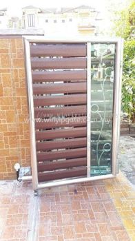 STAINLESS STEEL 13F FOLDING GATE AND ALUMINUM WOOD PLATE @ TEMPERED