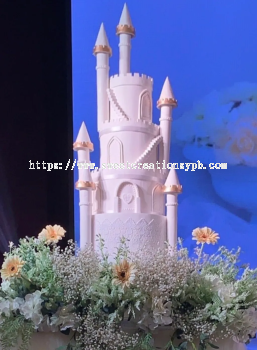 Dream Comes True Castle Wedding Cakes 5 tiers - SWEET CREATIONS BAKING VENTURE