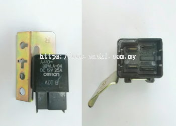 HYUNDAI 4PIN RELAY W/BRACKET (BLACK) OMRON