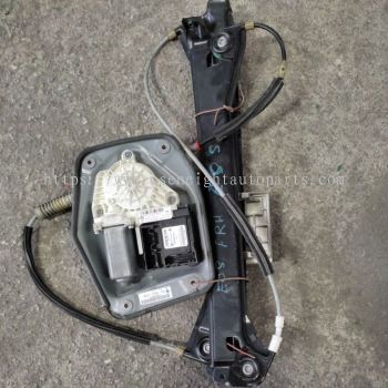 VOLKSWAGEN EOS REGULATOR/POWER WINDOW MOTOR (FRONT RIGHT)