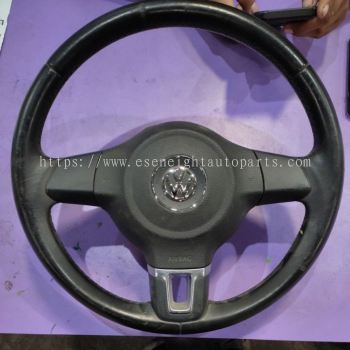 VOLKSWAGEN STEERING WHEEL WITH AIRBAG COVER ( NO AIRBAG GAS ) USED