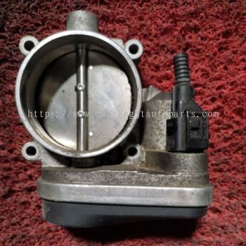 06 BMW 325 330 525 530 Z4 Sedan Throttle Body Valve #1354 7 516 946-04
