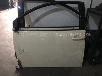 Volkswagen Beetle Door LH Rh