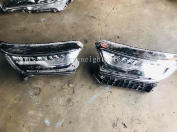 Honda CR-V 2019 head lamp LH RH