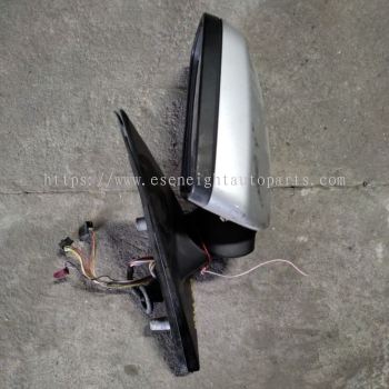 BMW E60 SIDE MIRROR LEFT SIDE ( 11 PIN 3 SOCKET )