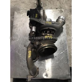 BMW B48 TURBO CHARGER -socket have crack- ( 7 637 563 )