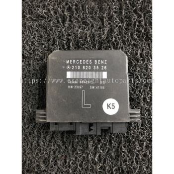 MERCEDES W210 / W202 DOOR MODULE 210 820 35 26 ( FLH )