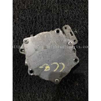 VOLKSWAGEN / AUDI 2.0 CCZ VACUUM PUMP ( 06J 145 100 C )