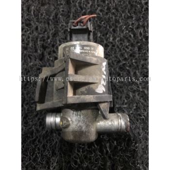 MERCEDES BENZ W124 IDLE CONTROL VALVE ( 000 141 22 25 )