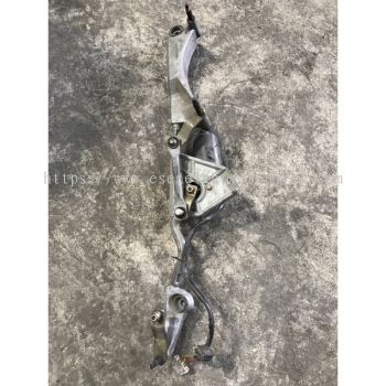 MERCEDES W203 FRONT WIPER LINKAGE WITH MOTOR