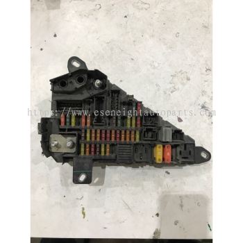 BMW E60 / E61 REAR FUSEBOX RELAY 6 906 558-07