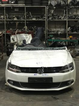 VOLKSWAGEN JETTA 1.4 TSI HALFCUT