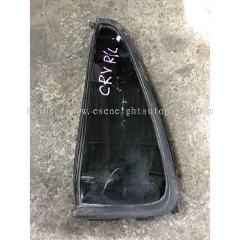 HONDA CRV OLD MODEL REAR TRIANGLE GLASS ( RLH )