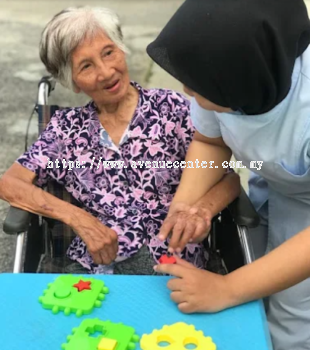 Senior Care/Elderly Care 老年护理