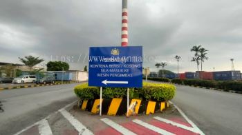Road Signage at Port Klang