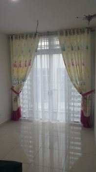 Eye Let Curtain 